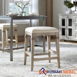 Kursi Mini Bar Poyen