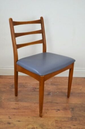 Model Kursi Cafe Minimalis Grey