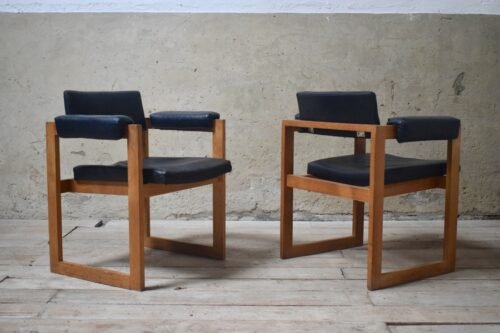 Kursi Cafe Modern Antik